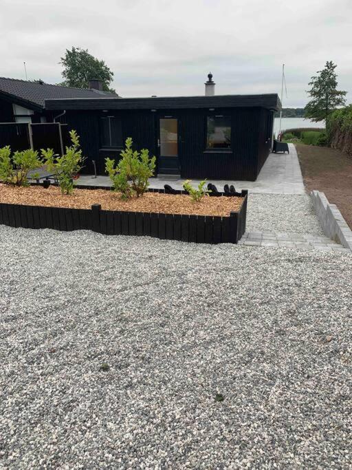 Huset Ved Soen Taet Pa Herning Og Mch Og Boxen 90 M2 Sunds Екстериор снимка